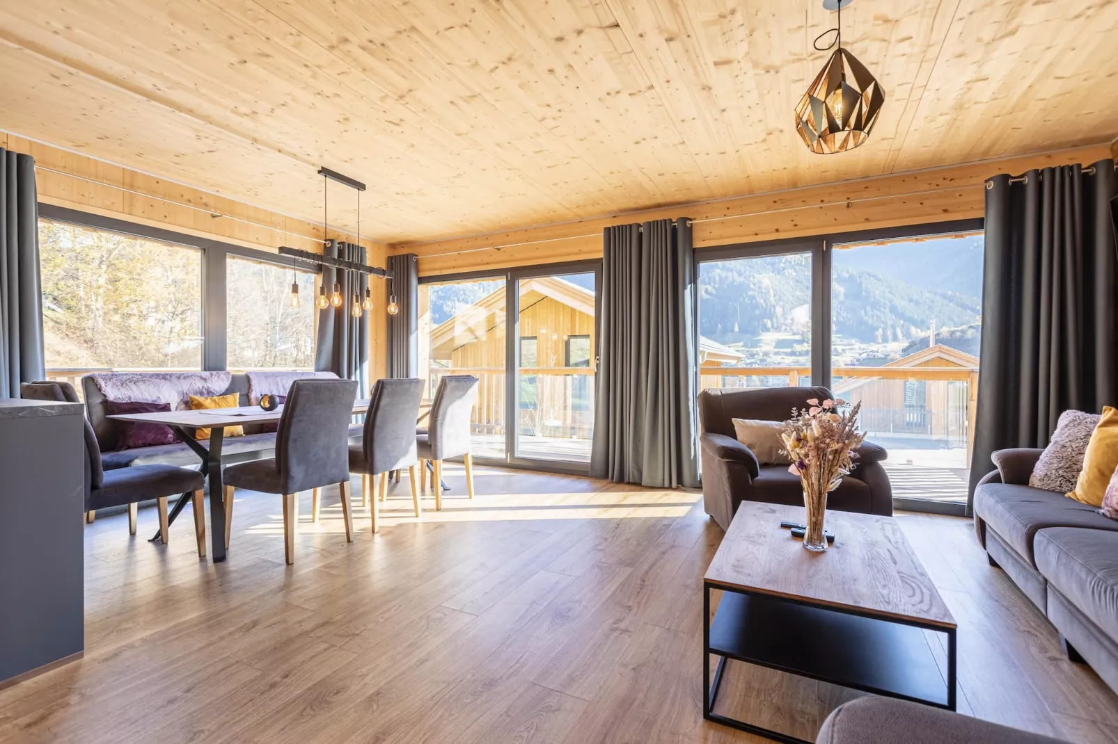 Bergeralm Chalets 2-Living room