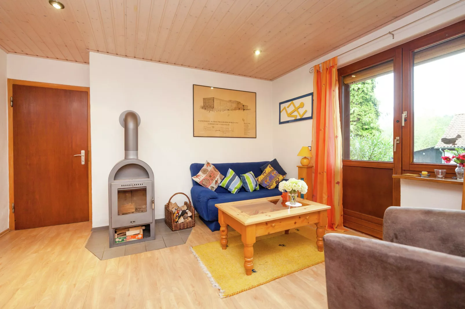 Goebel-Living room