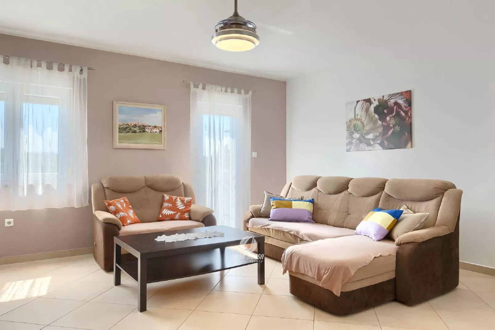 Apartment L&V-Wohnzimmer