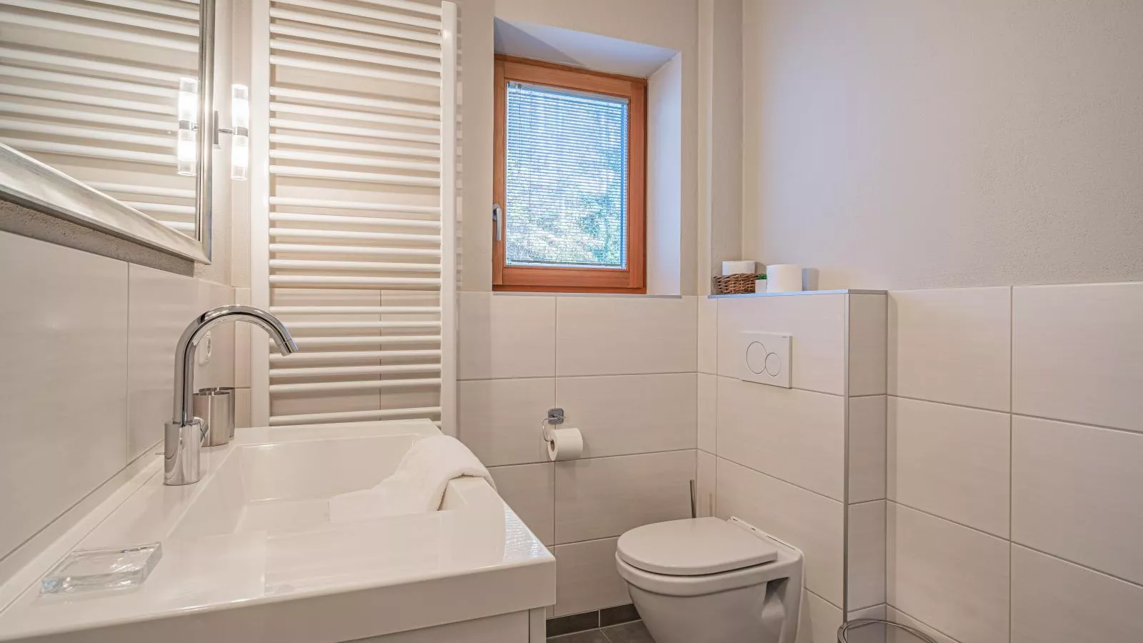 Kitz Apartments Top 1-Bathroom