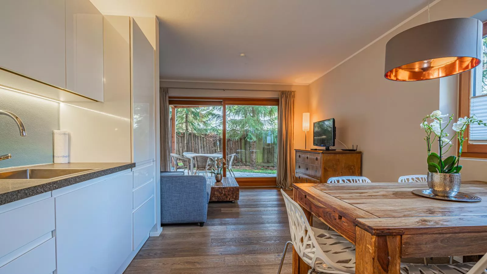 Kitz Apartments Top 6-Dining room