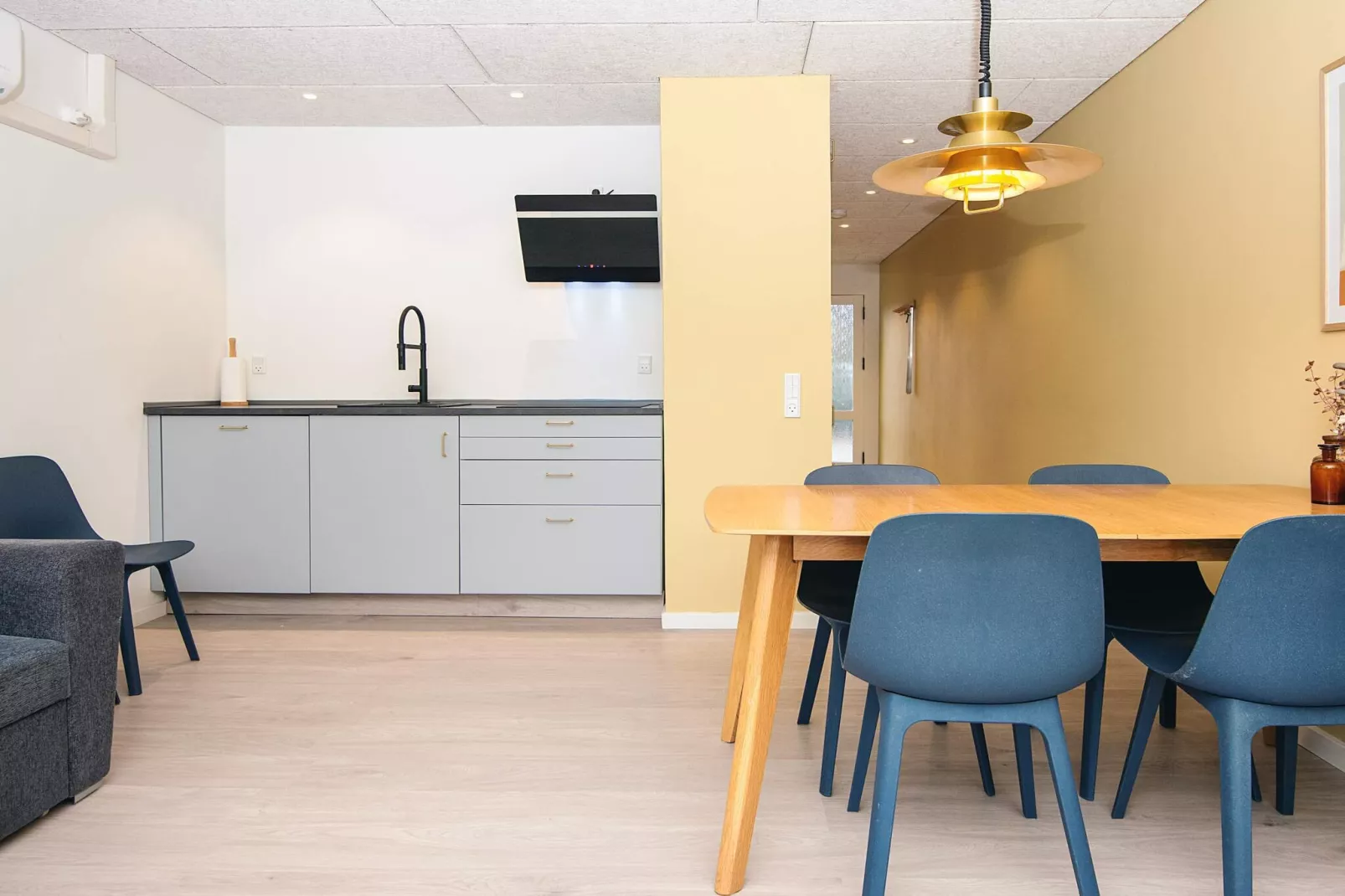 4 person holiday home in Glesborg-Indoor