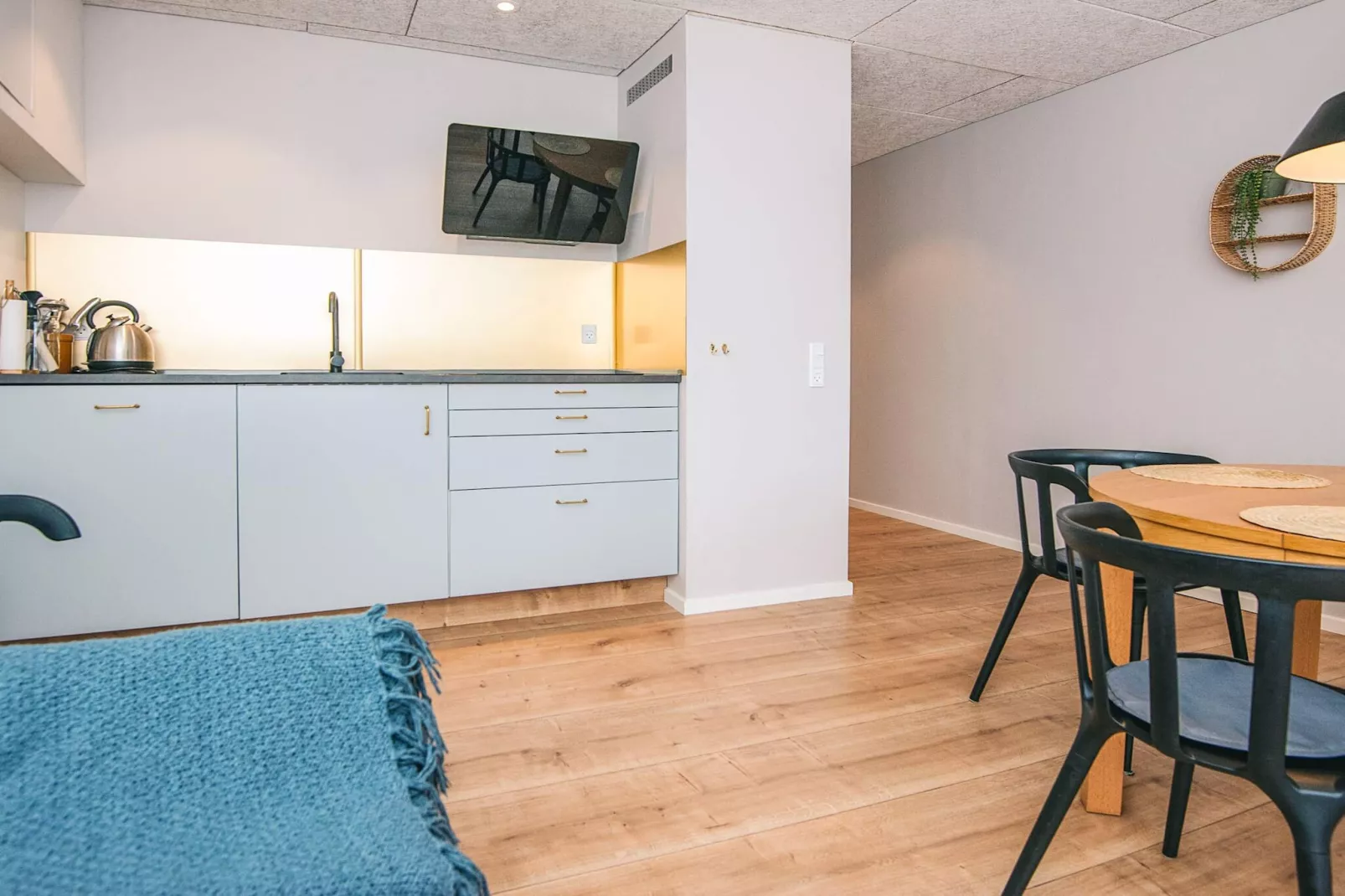 4 person holiday home in Glesborg-Indoor