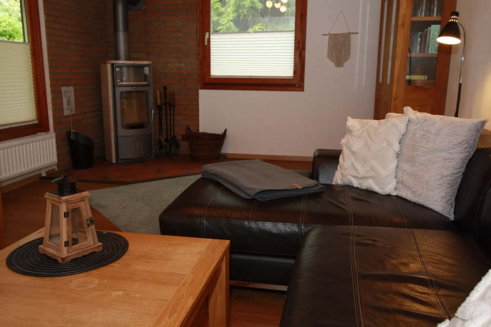 Typ B - Kaminhaus Haustierfrei-Wohnzimmer
