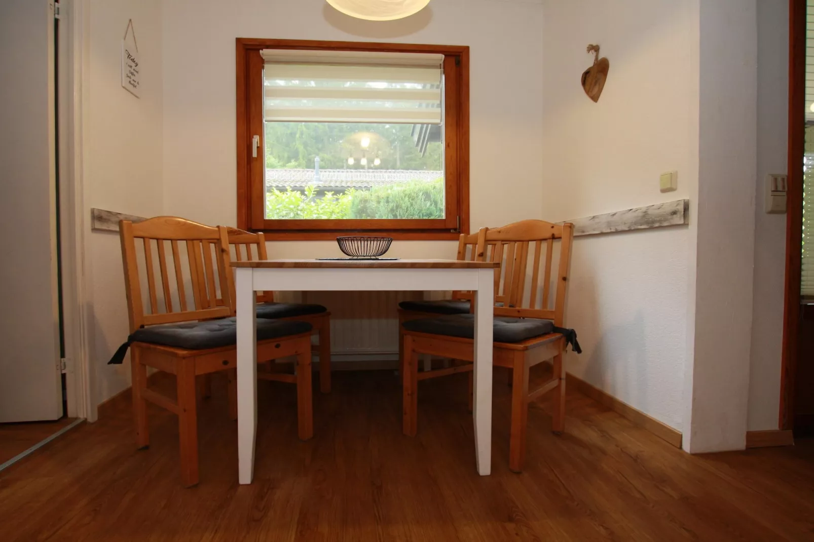 Typ B - Kaminhaus Haustierfrei-Esszimmer