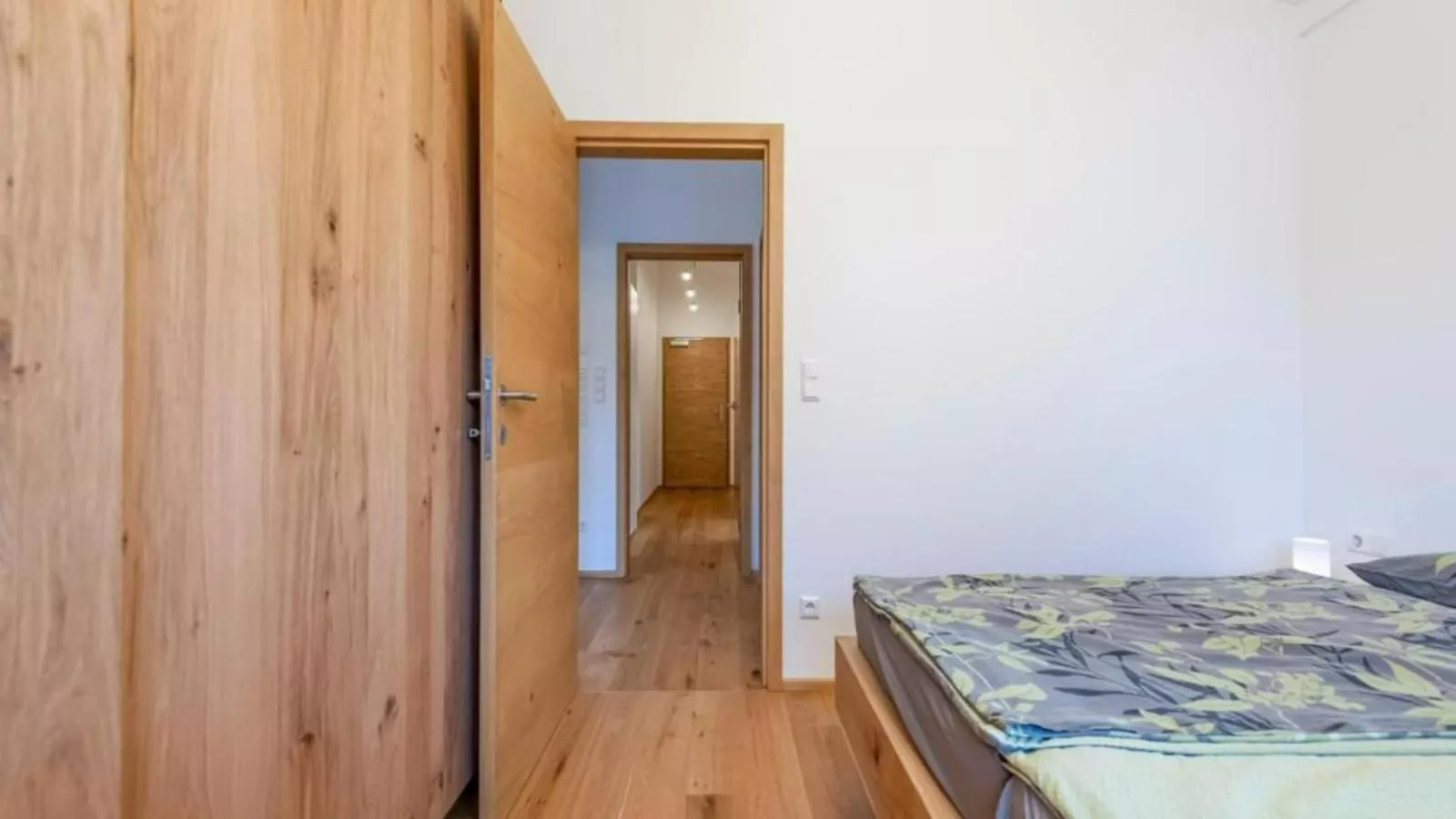 Grimming-Bedroom