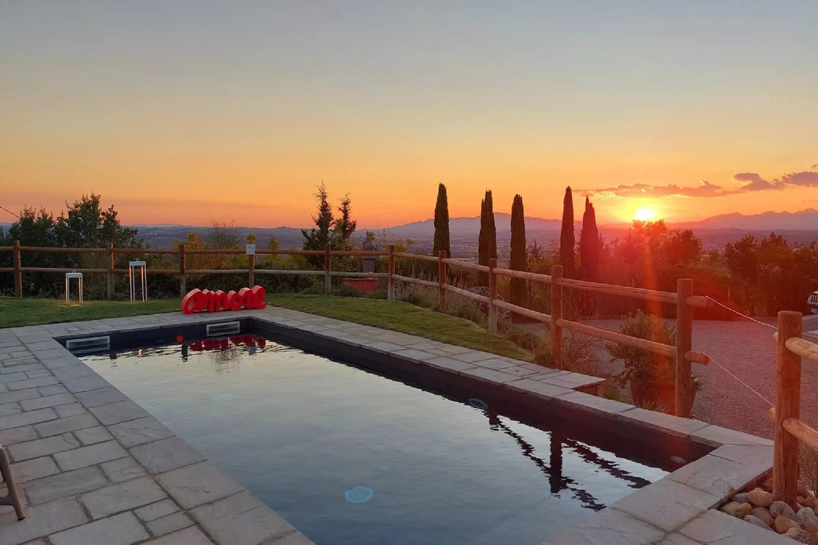 Sotto Colle-Pool