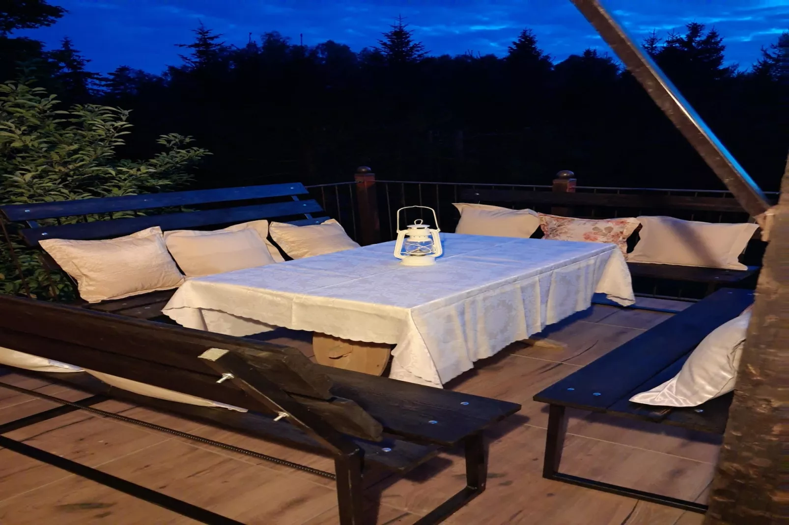 Holiday home in Szymbark-Terrace balcony