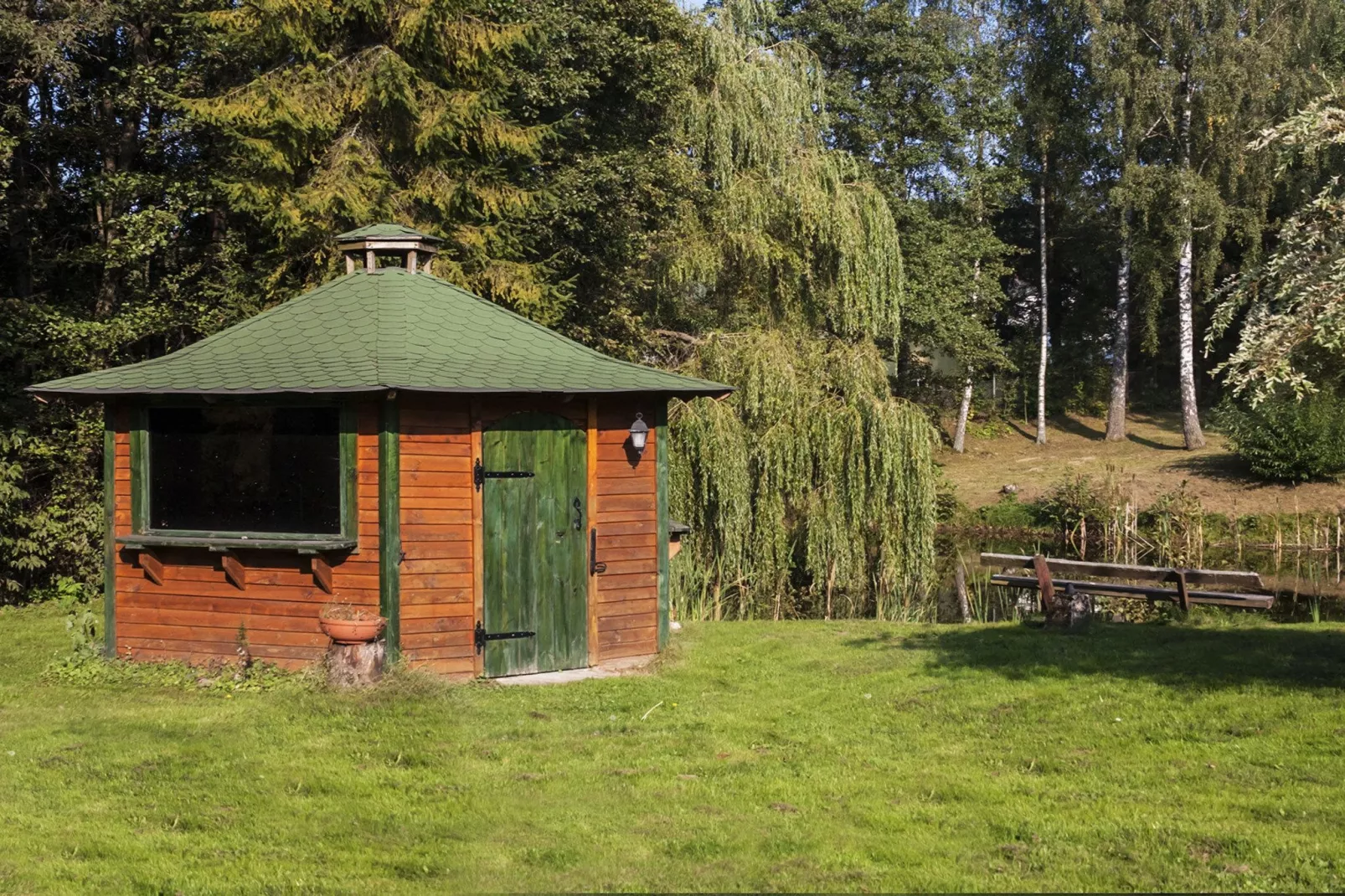 Holiday home in Szymbark-Gardens summer