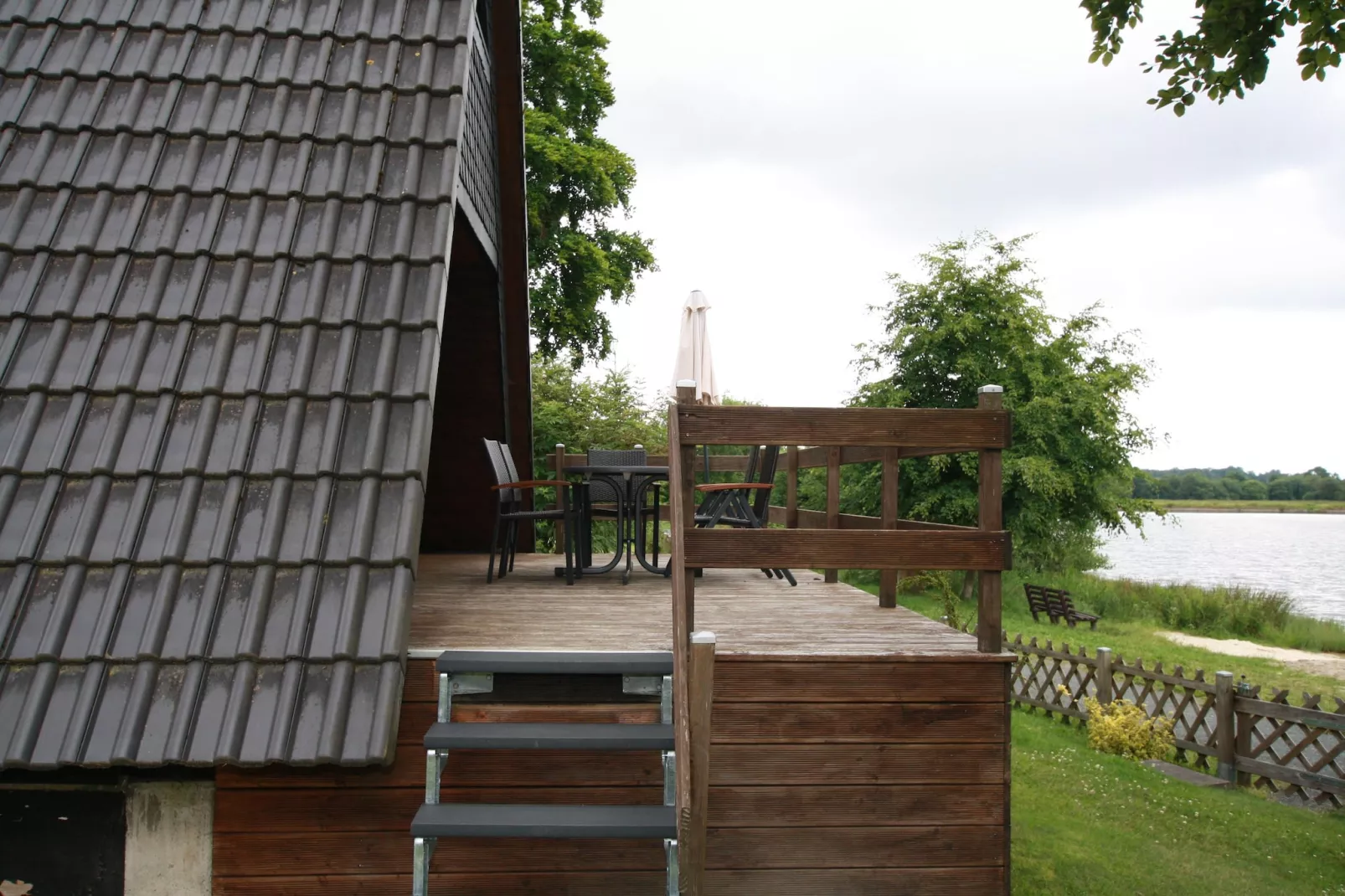 Typ A -  Nurdachhaus - Haustierfrei-Terrassenbalkon