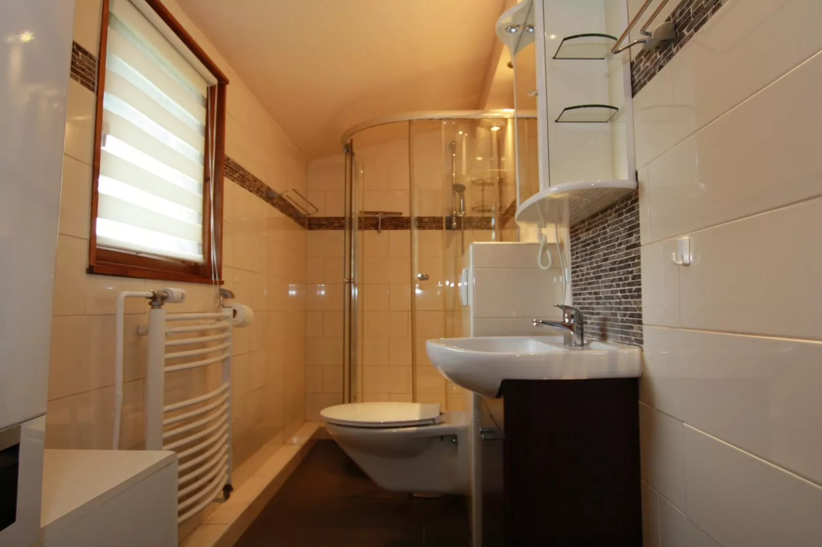 Typ B - Kaminhaus-Bathroom