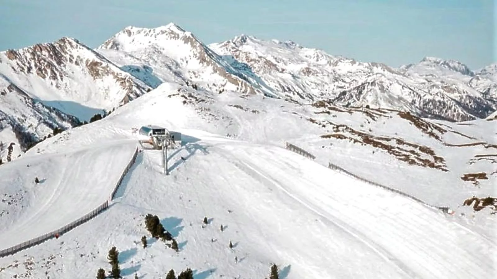 Deluxe Zirberl Top 1-Area winter 1km