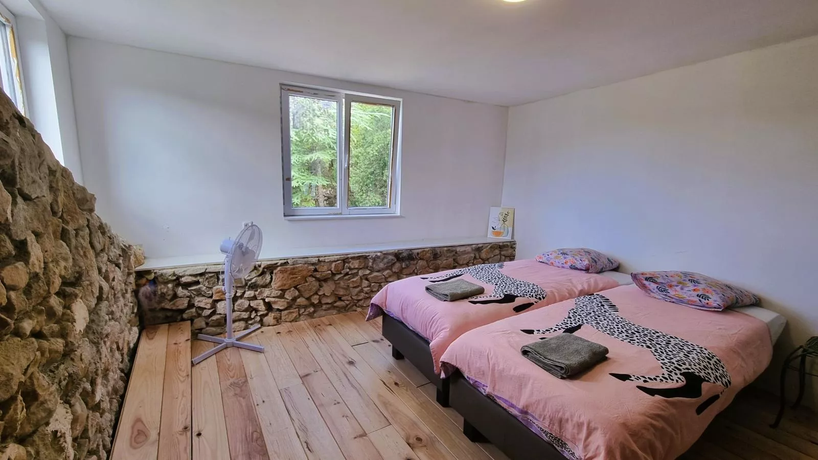 La Roche 12-Bedroom