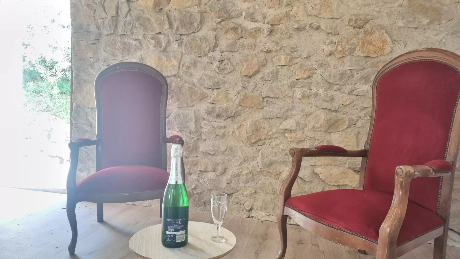 La Roche 12-Living room