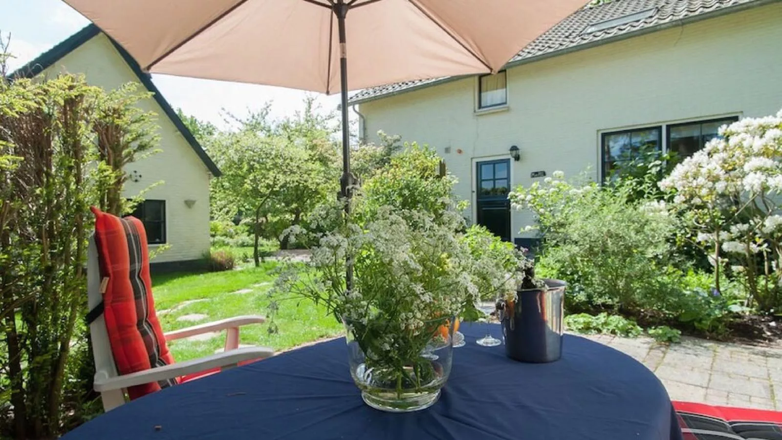 Kleine Nachtegaal-Living room