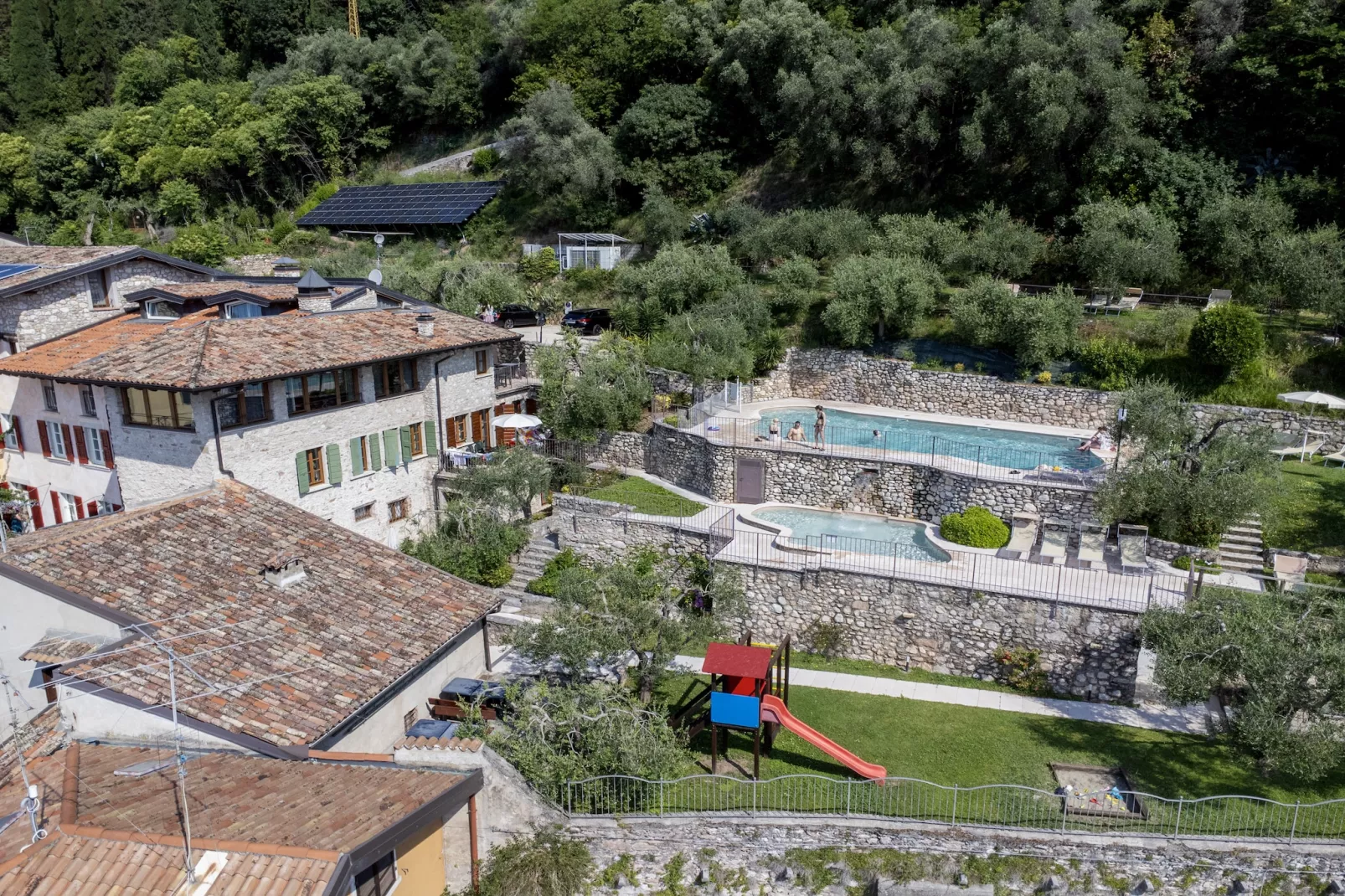 Residence Borgo Alba Chiara, Toscolano-trilo 60-80 qm-View summer