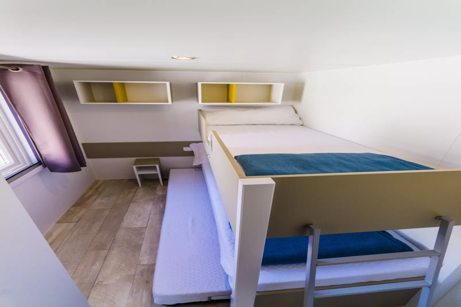 Mobile Homes Del Garda Village, Peschiera-Dalia-Bedroom