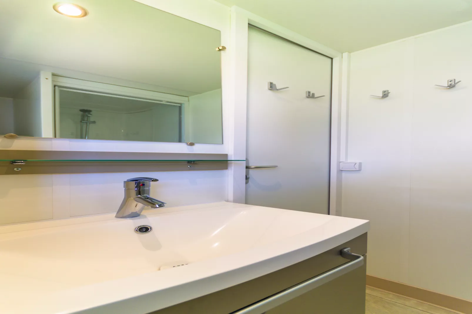 Mobile Homes Del Garda Village, Peschiera-Dalia-Bathroom