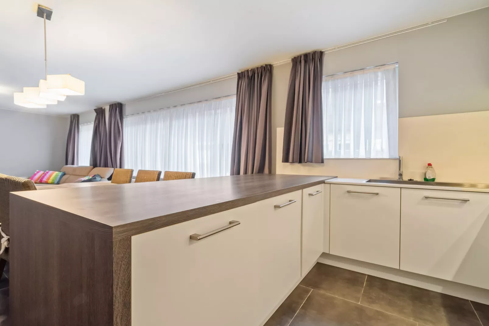 Costanza-Kitchen