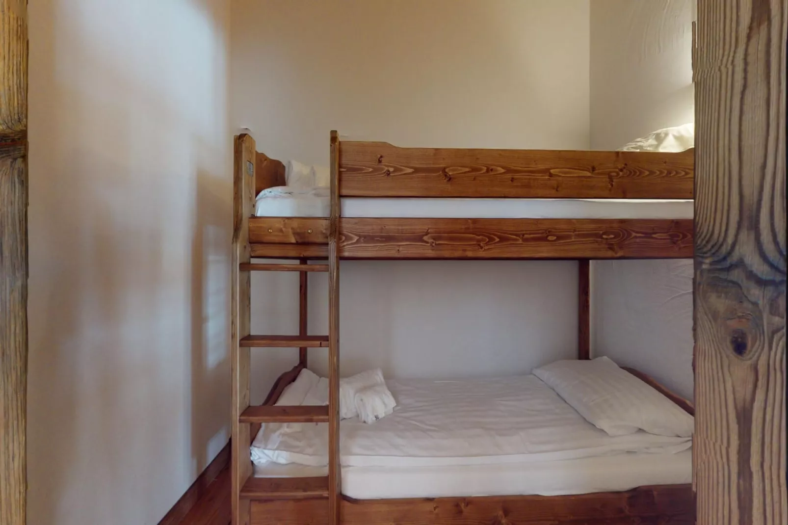 Les Mayens MA 021 - LUXURY apartment 18 pers-Chambre