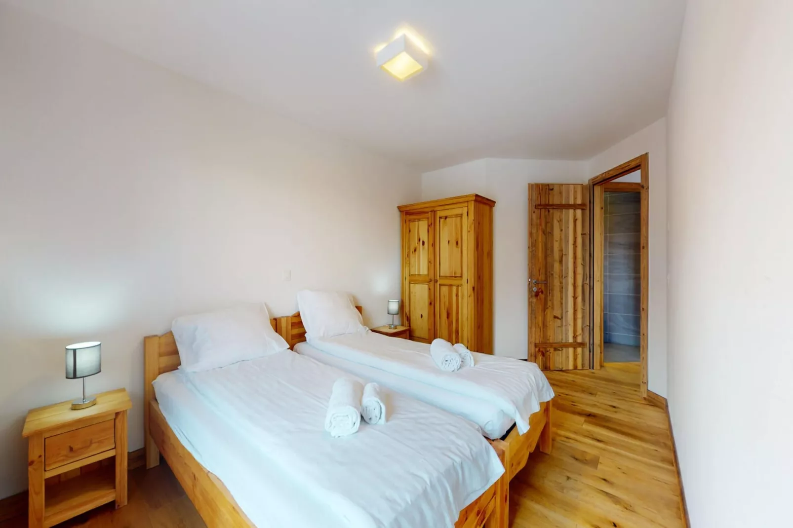 Les Mayens MA 021 - LUXURY apartment 18 pers-Chambre