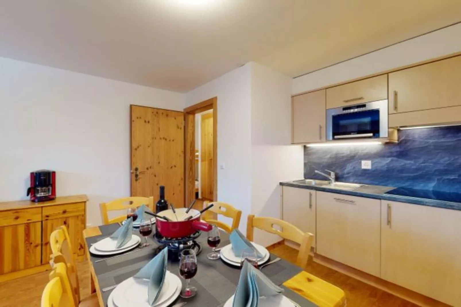 Pracondu 1 403 - OUTDOOR & FUN charming apartment-Dining room