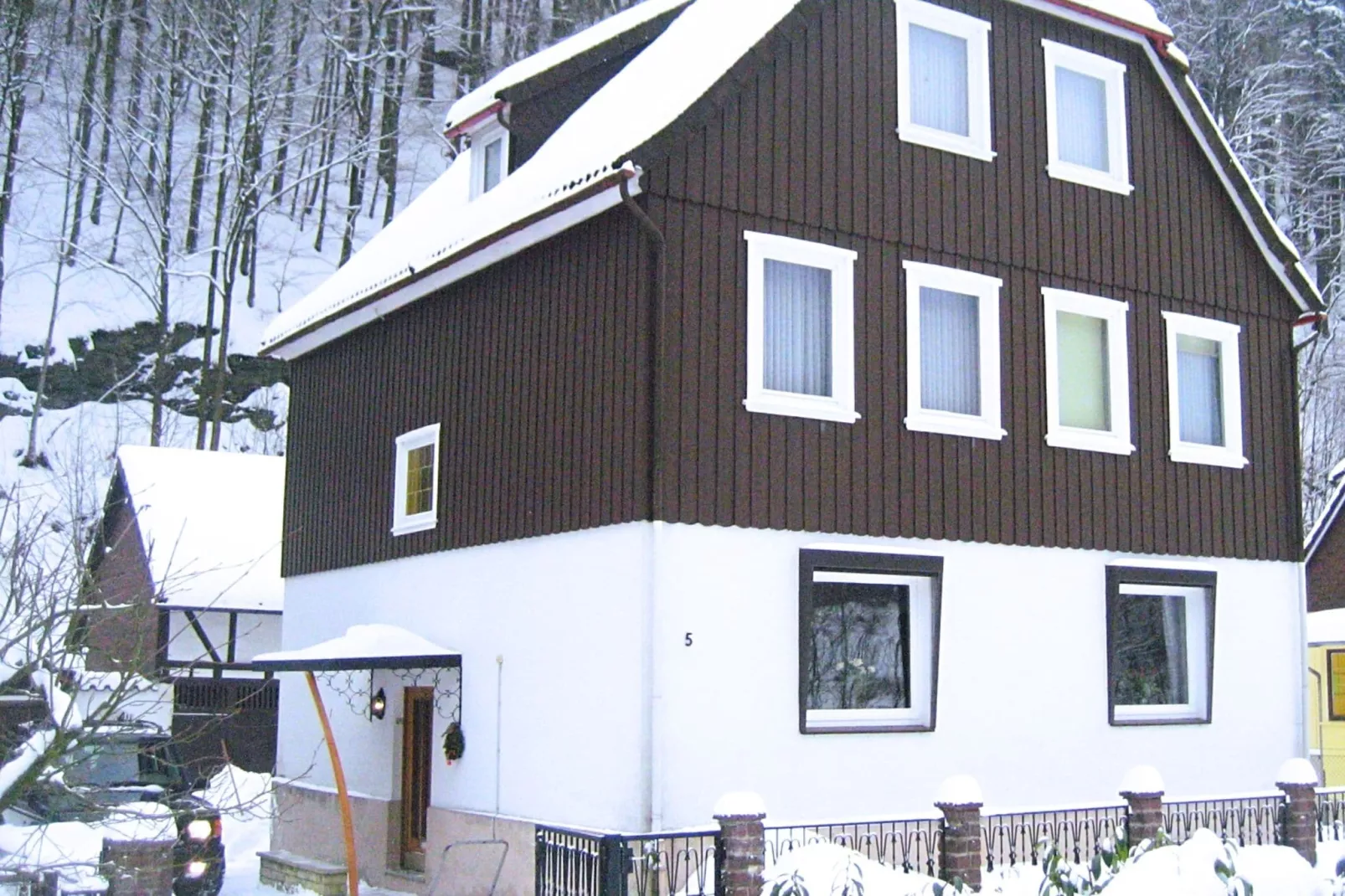 Im Zorger Tal-Exterior winter