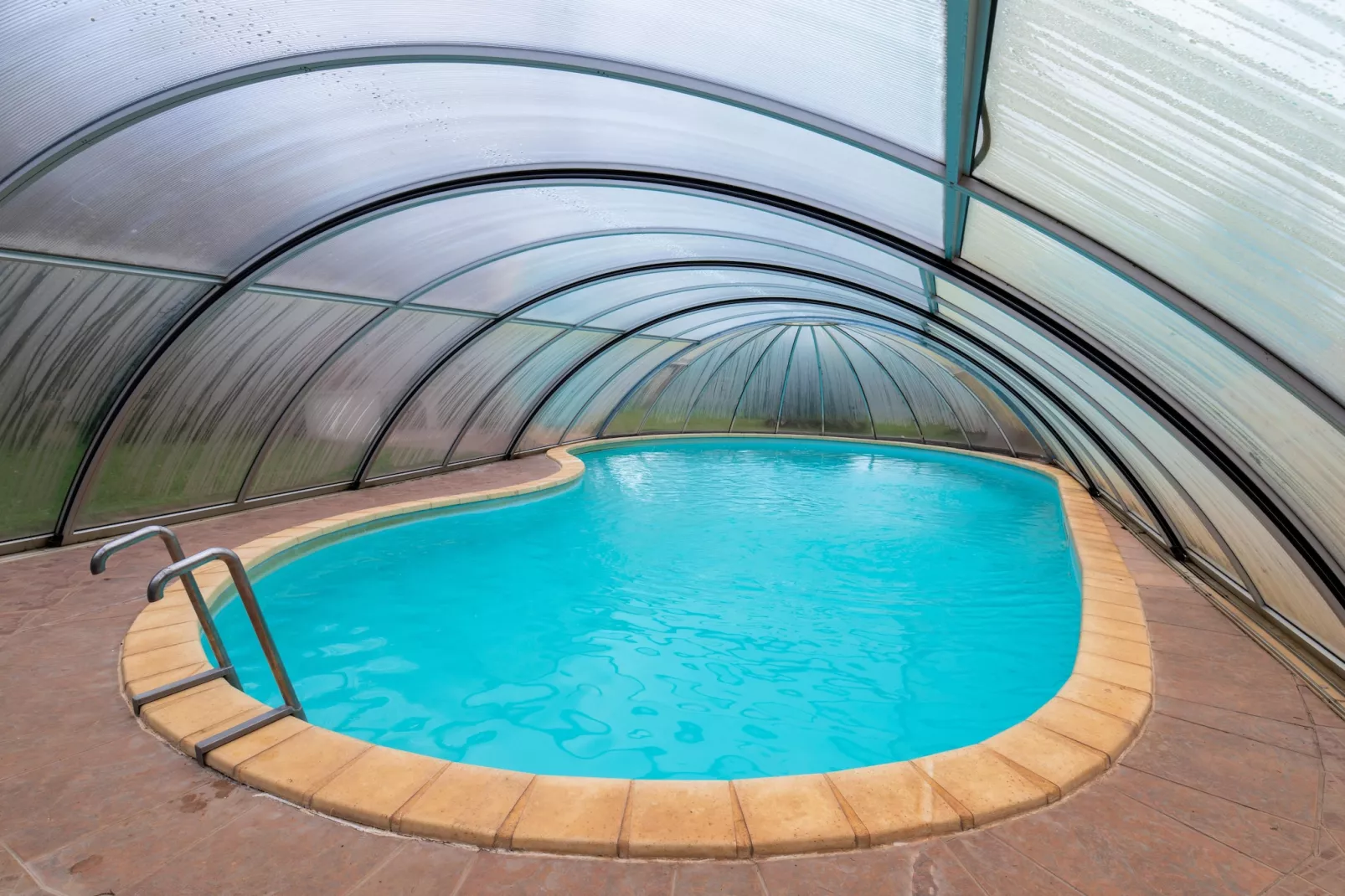 Sara-Pool