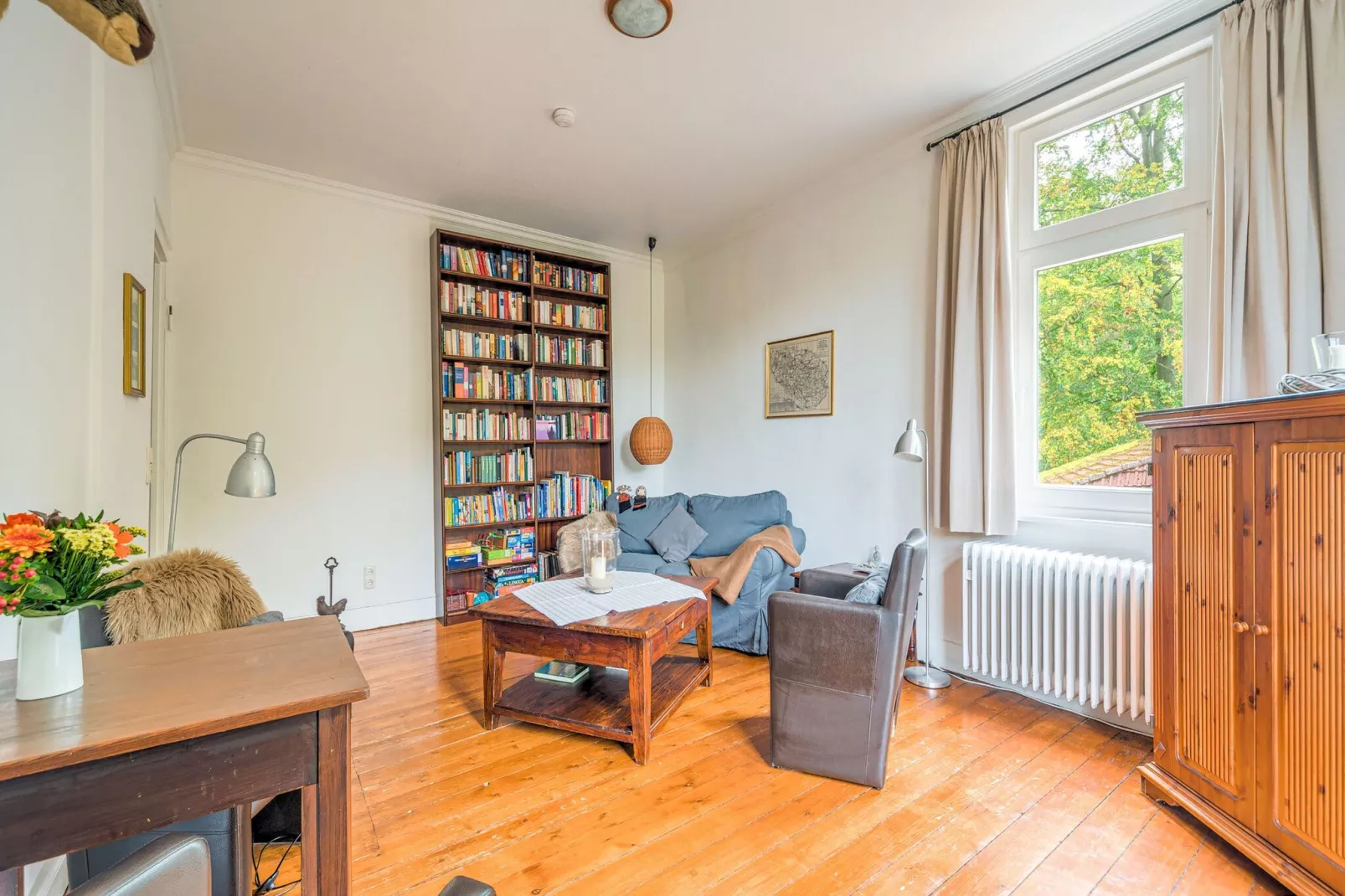 Historisches Waldhaus-Wohnzimmer