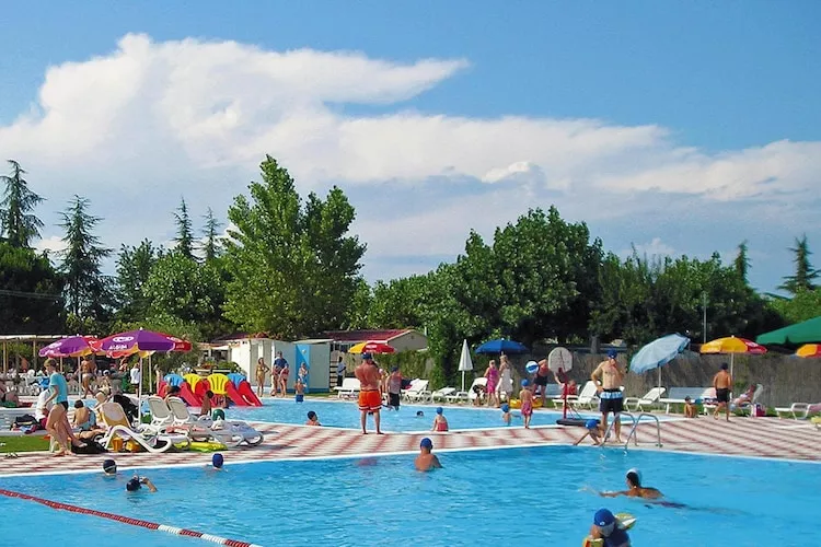 Caravanpark San Benedetto Camping Relais Peschiera / MH Borgo-Pool