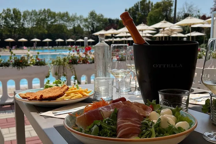 Caravanpark San Benedetto Camping Relais Peschiera / MH Borgo-Atmosphere