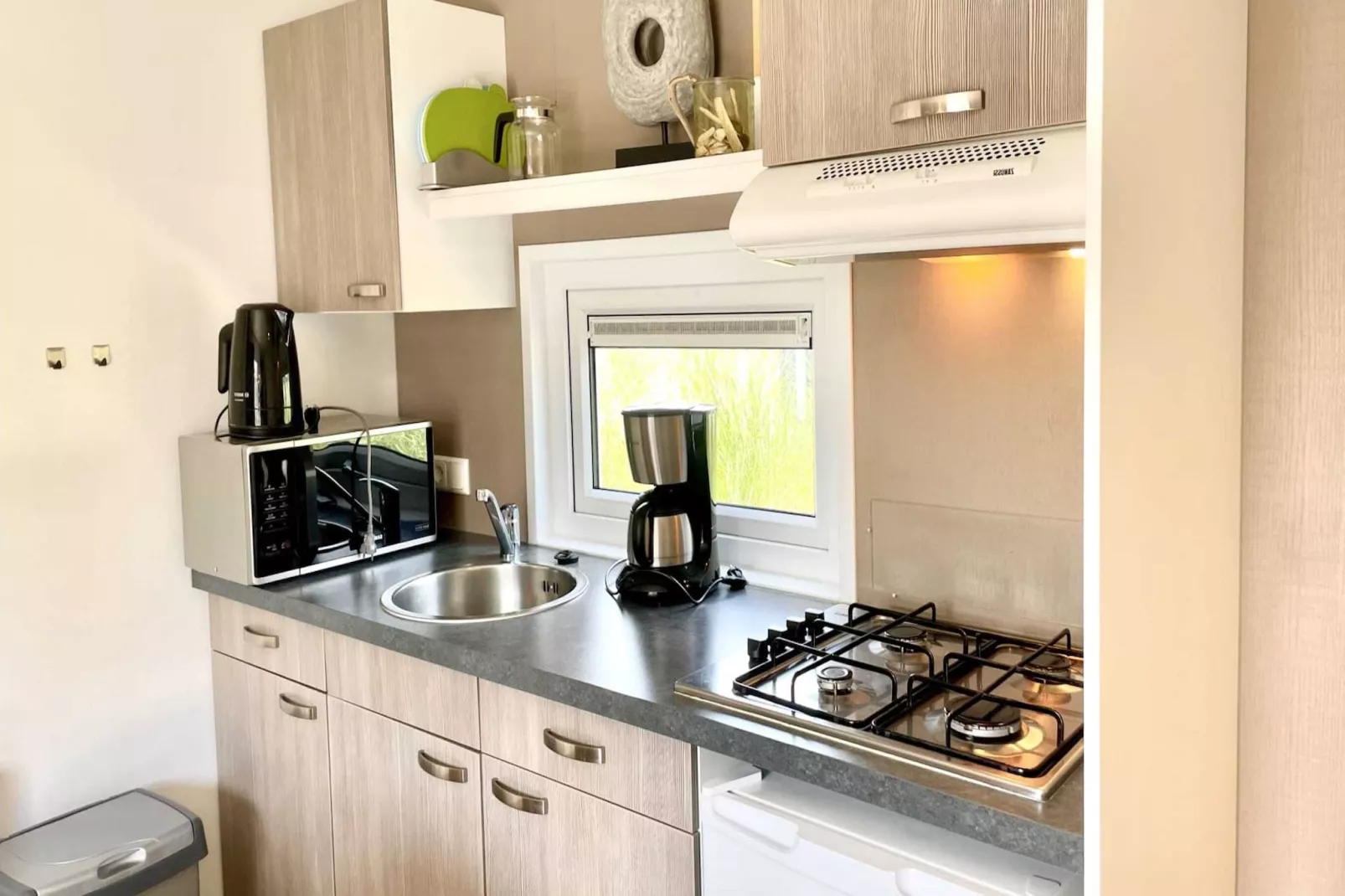 Resort Poort van Zeeland 13-Kitchen