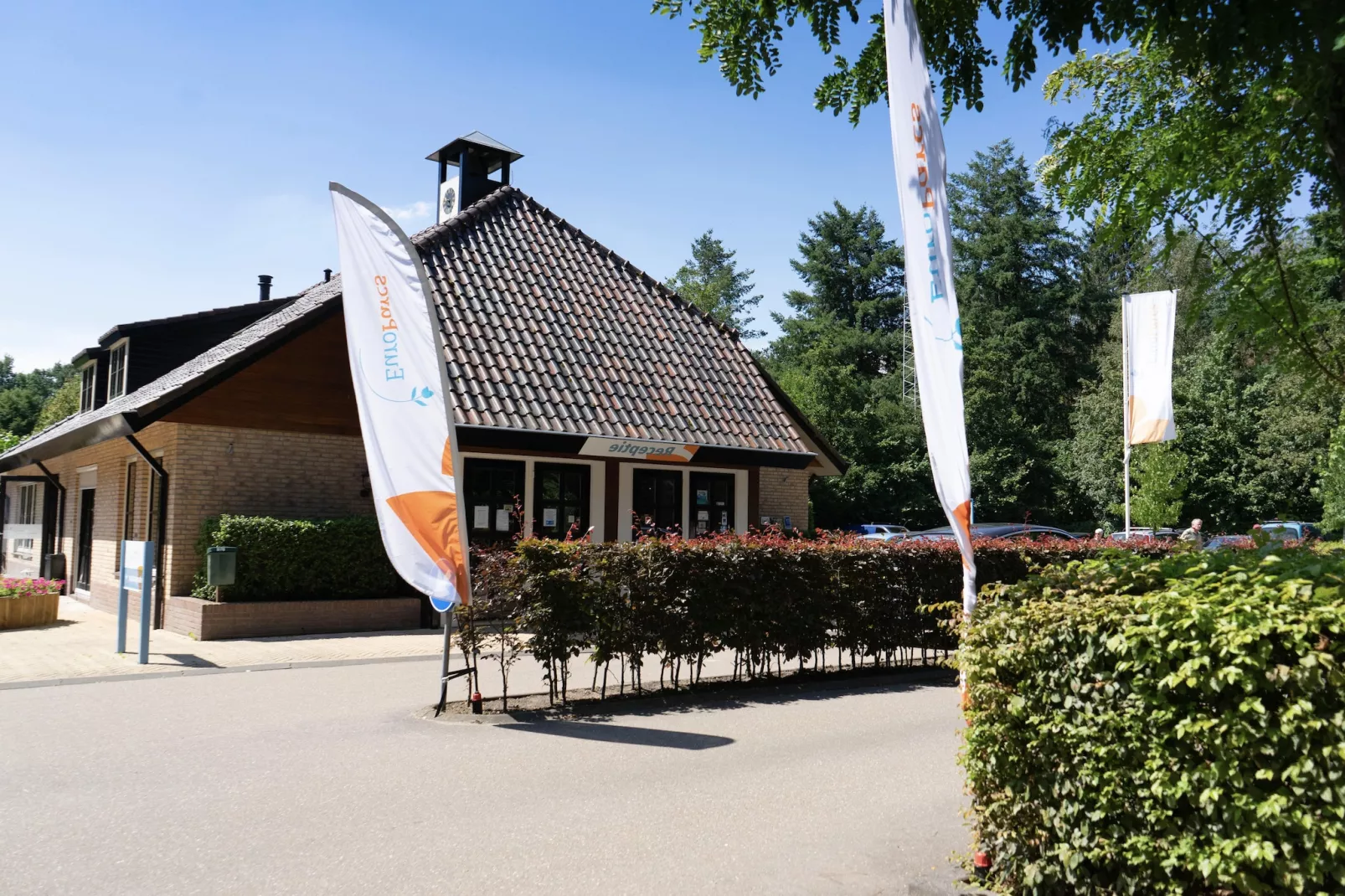 Resort De Utrechtse Heuvelrug 4-Exterior summer
