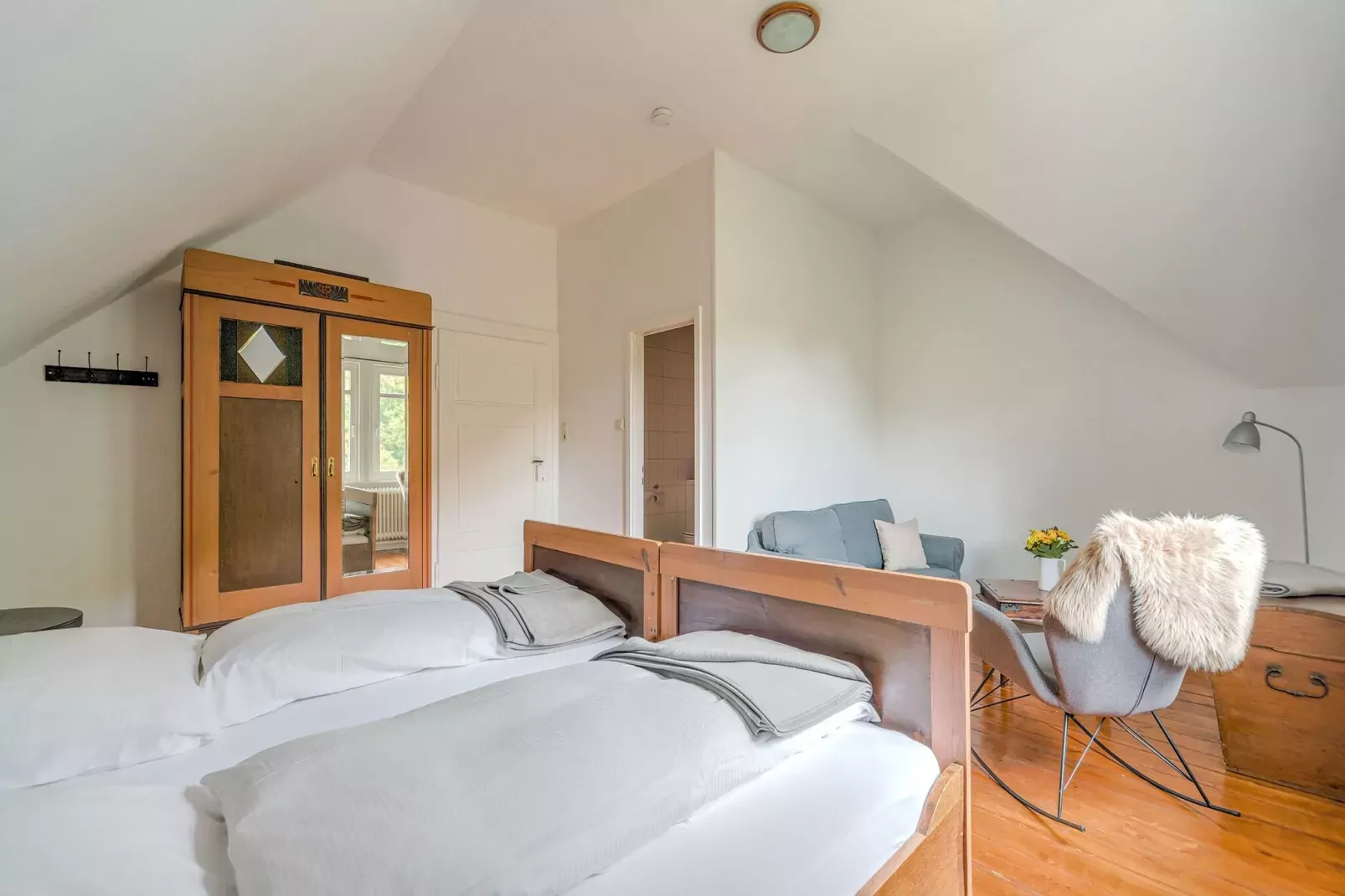 Historisches Waldhaus-Schlafzimmer