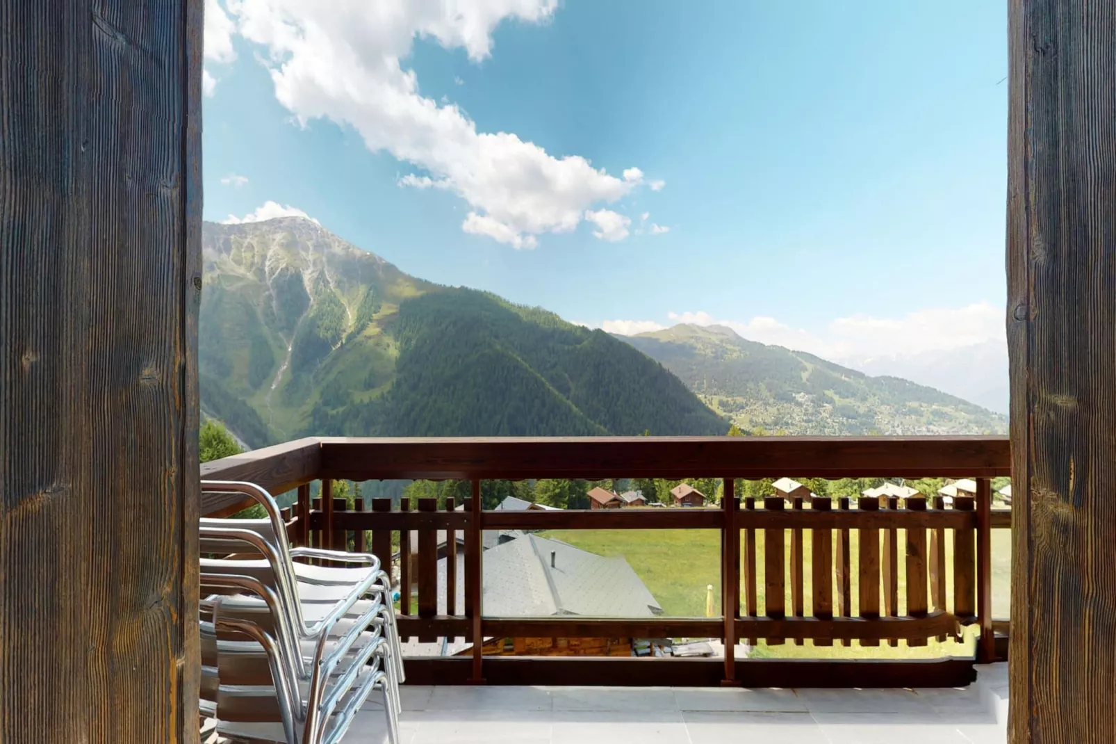Des Alpes 002 - ON THE SLOPES apartment 6 pers-Terrace balcony
