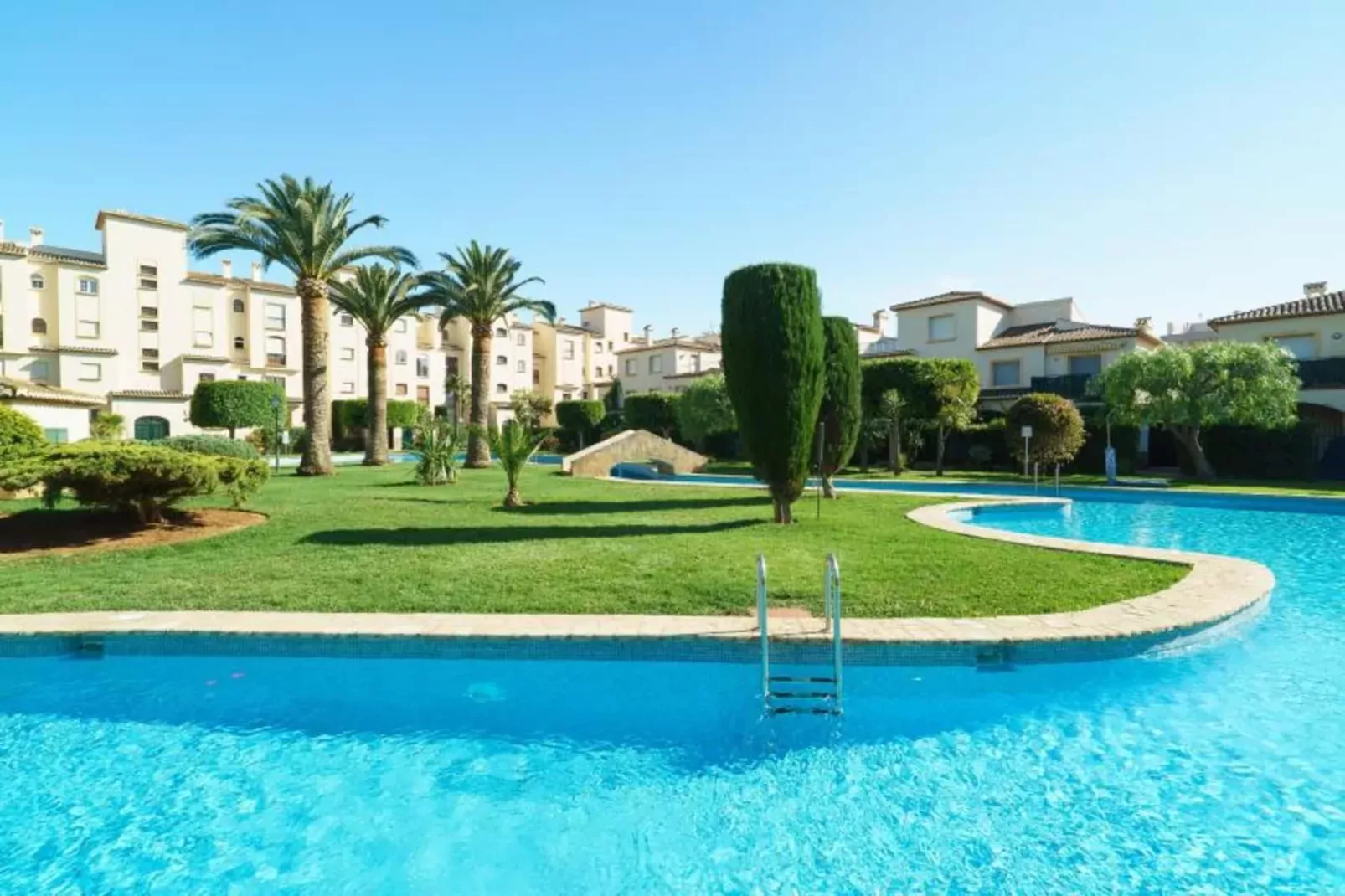 Mirall-Pool