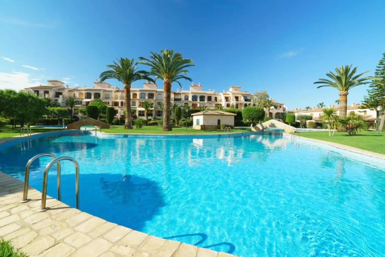 Mirall-Pool