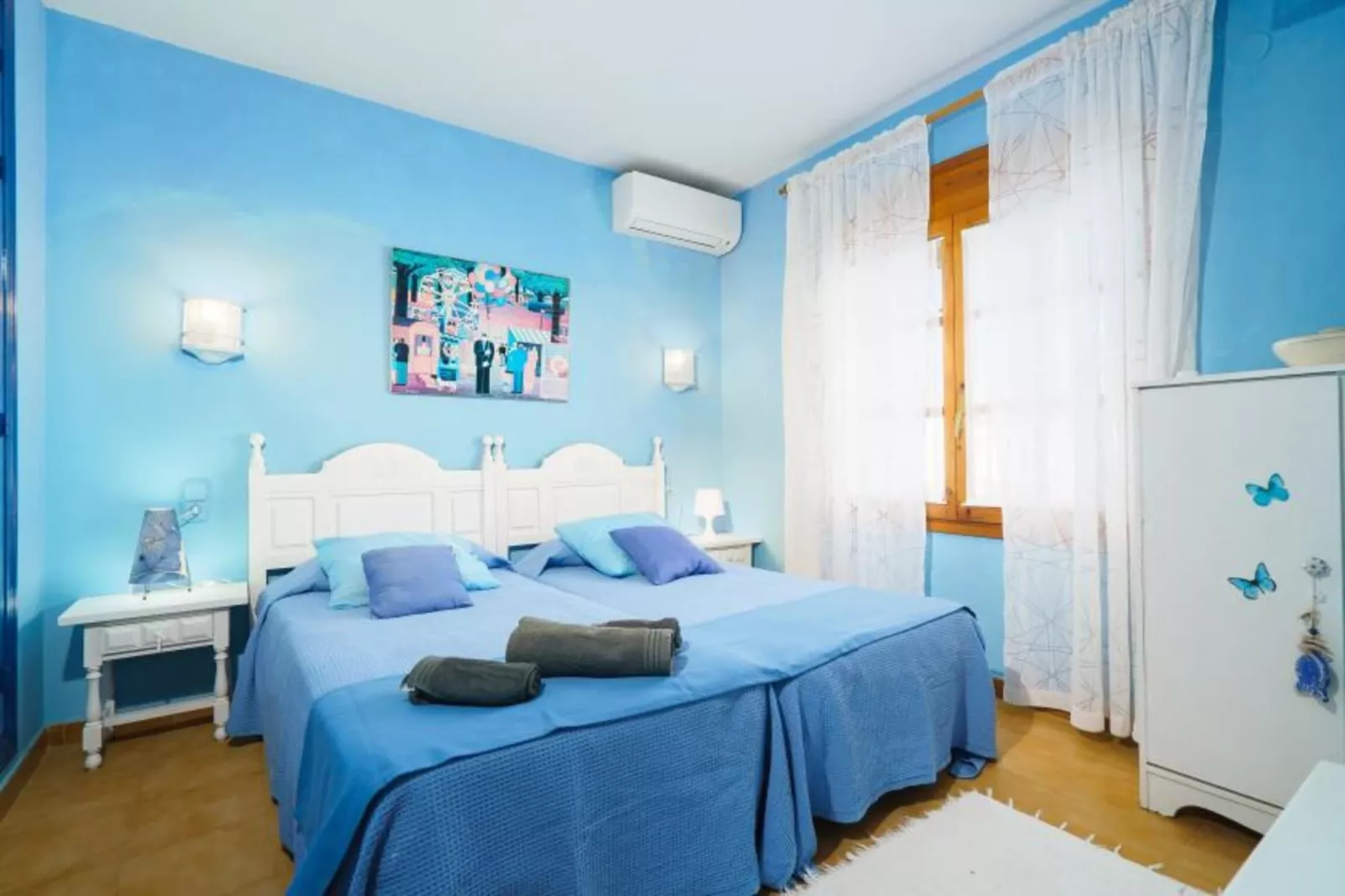 Mirall-Bedroom