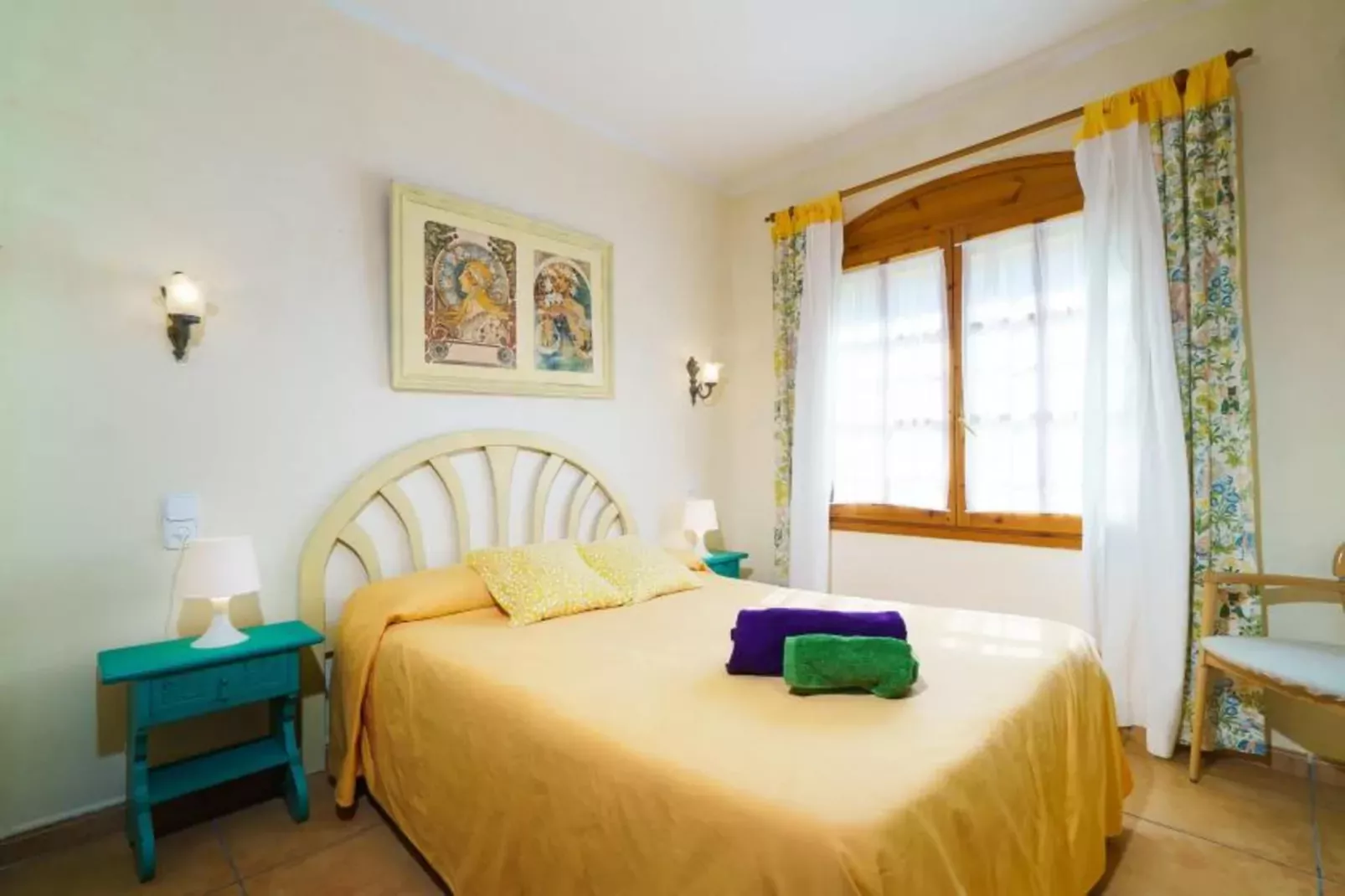 Mirall-Bedroom
