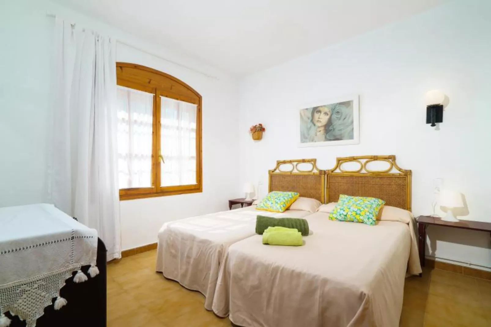 Mirall-Bedroom