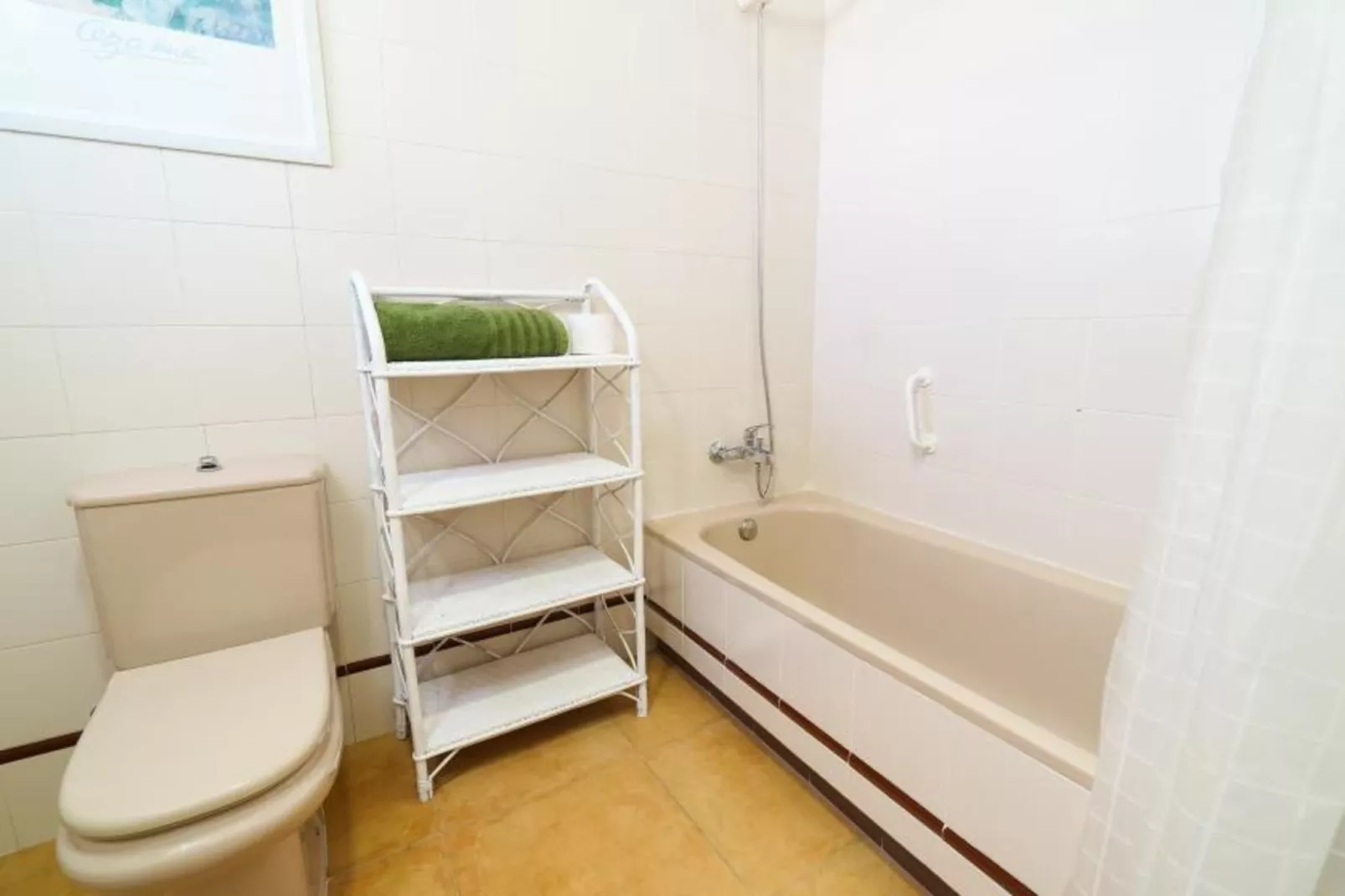 Mirall-Bathroom