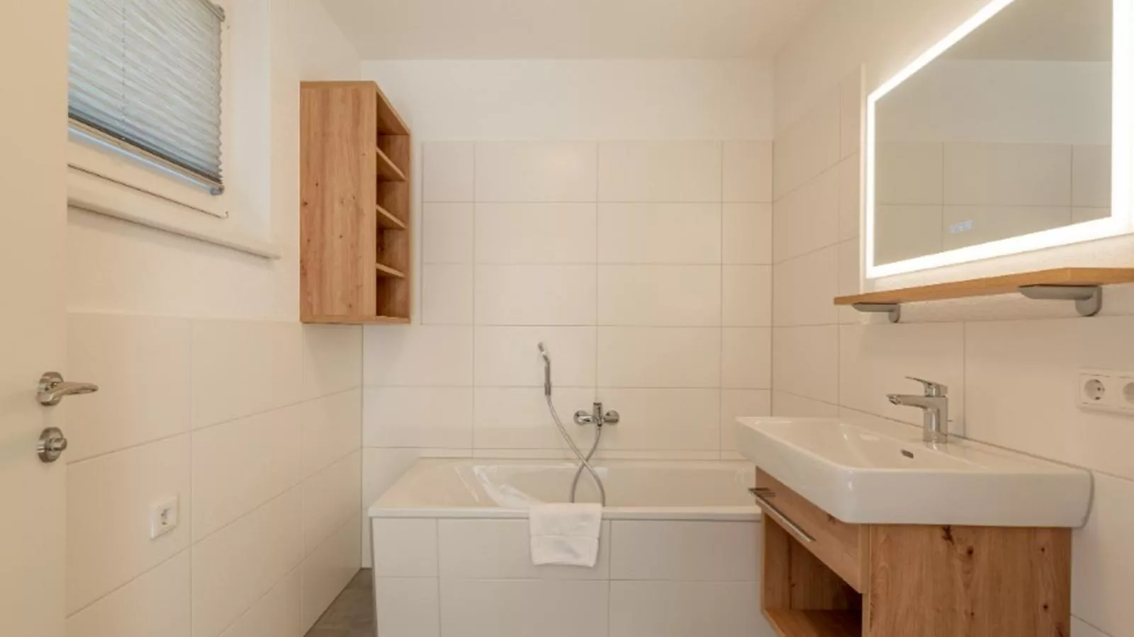 Falken Suites TOP 1-Bathroom