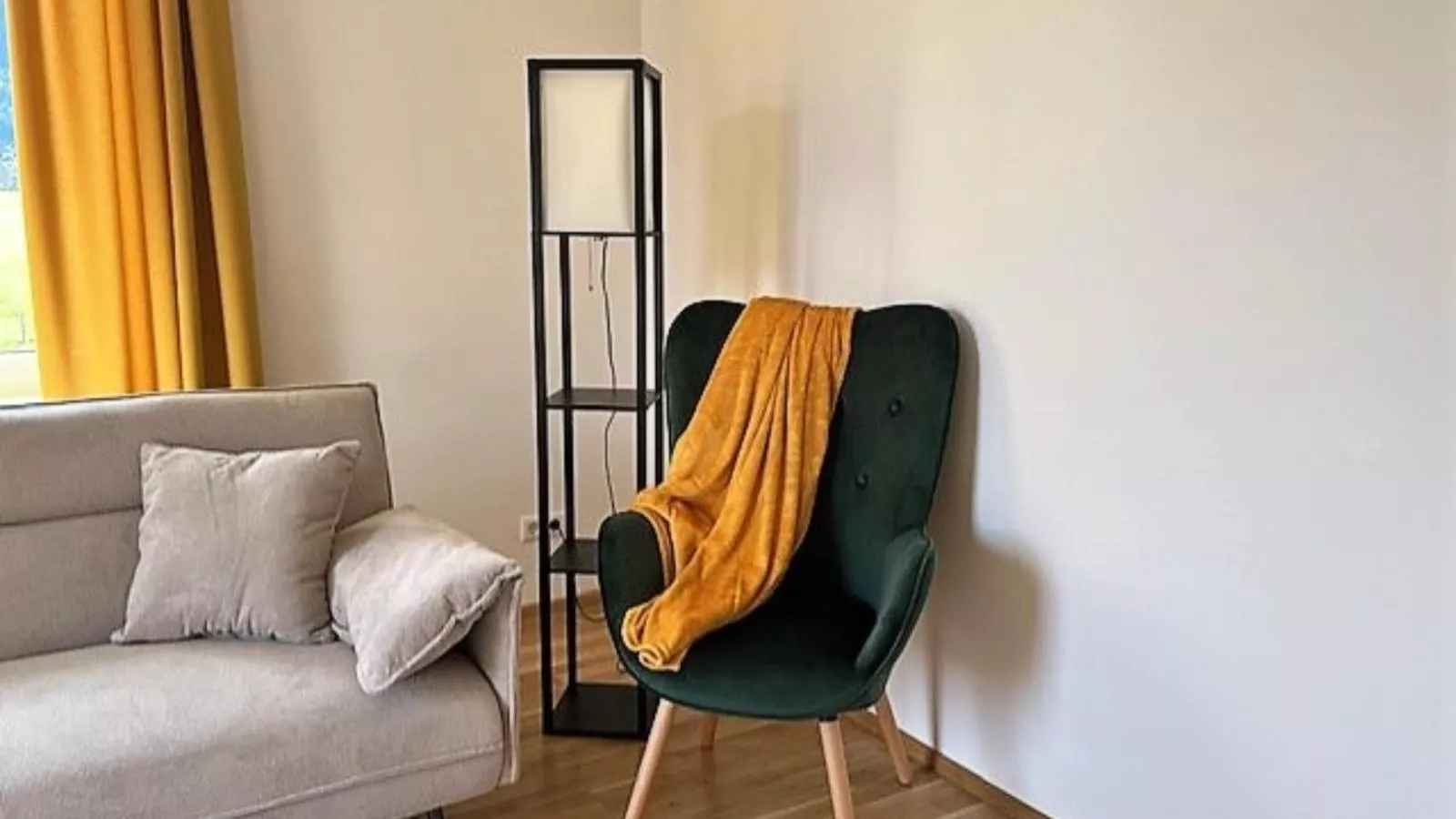 Murleben Top 06-Living room