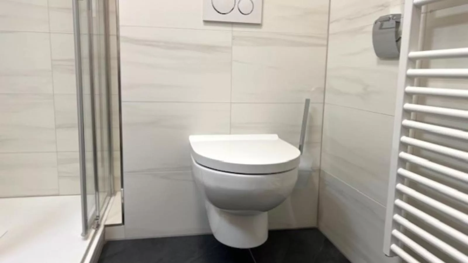 Murleben Top 06-Bathroom