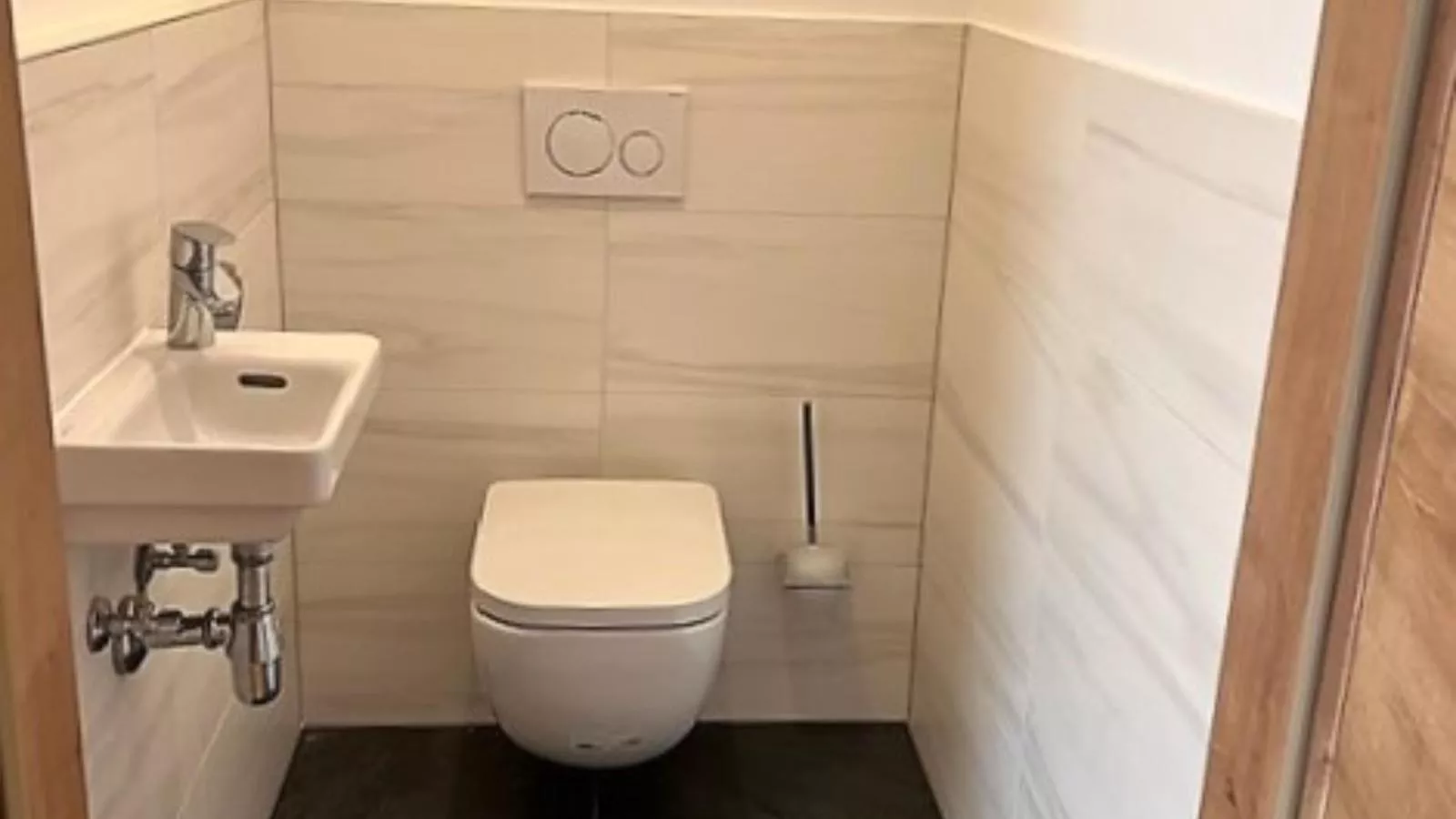 Murleben Top 09-Bathroom
