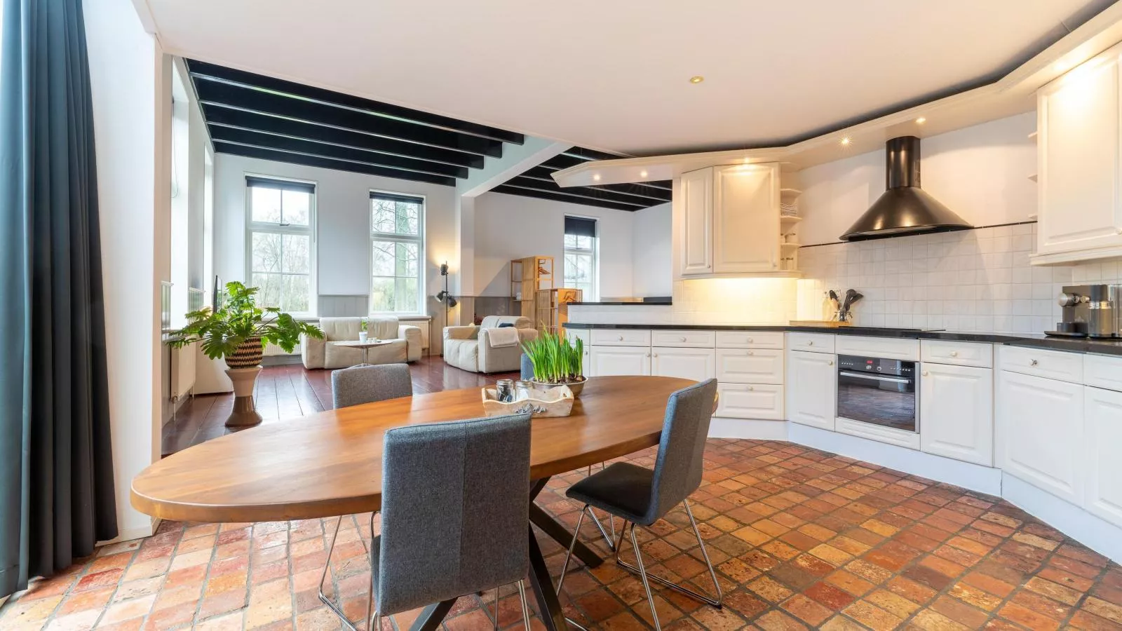 T Voorhuis Kolderveen-Dining room