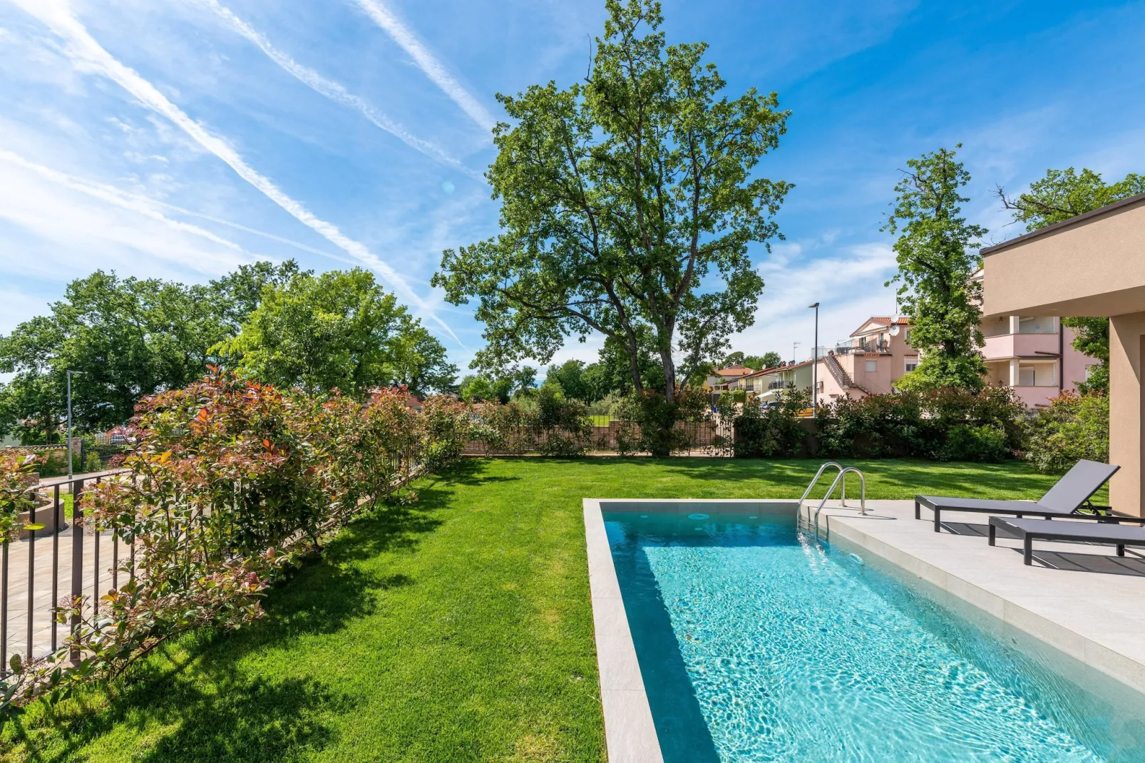 Quercus village App 10 with private pool-Piscine