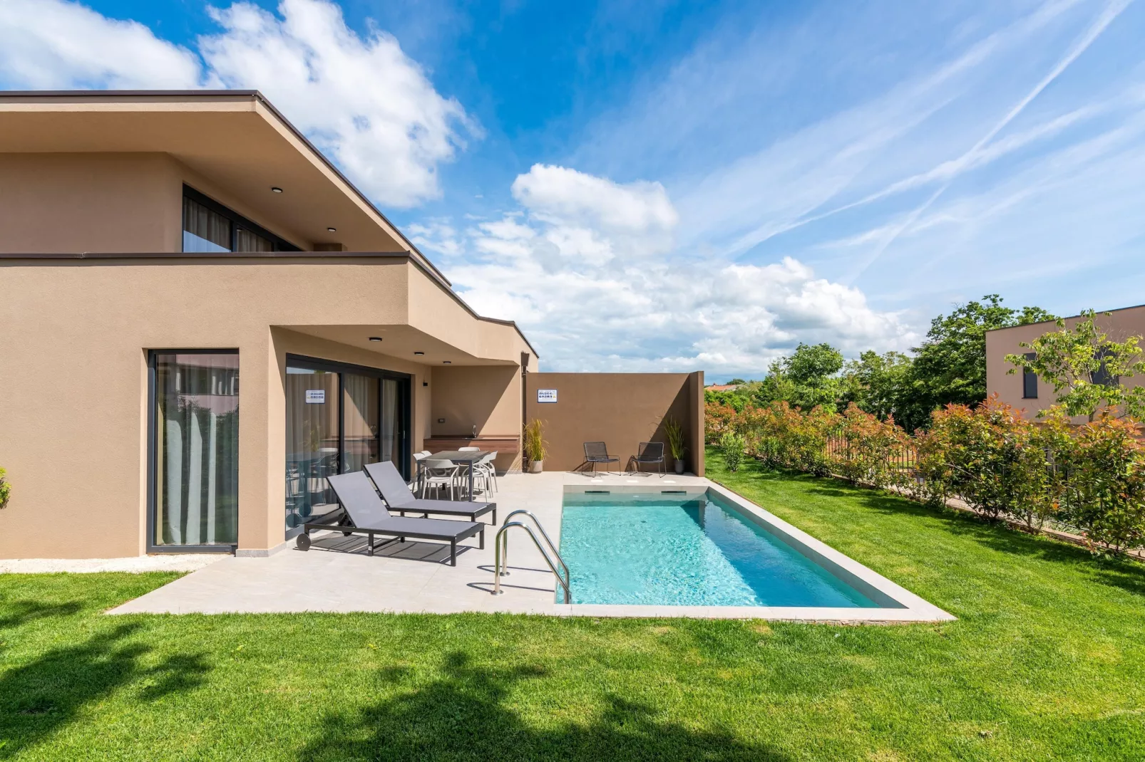 Quercus village App 10 with private pool-Jardin d'été