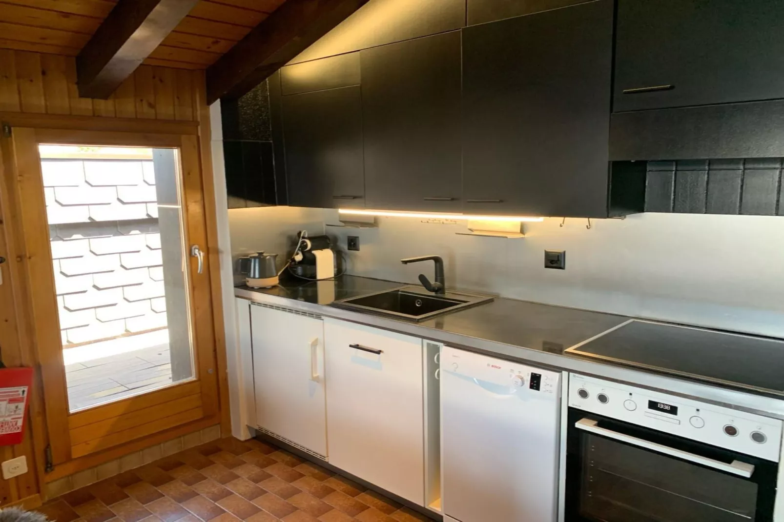 Mayens de l'Ours CZ 030 - MOUNTAIN apartment 6 per-Kitchen
