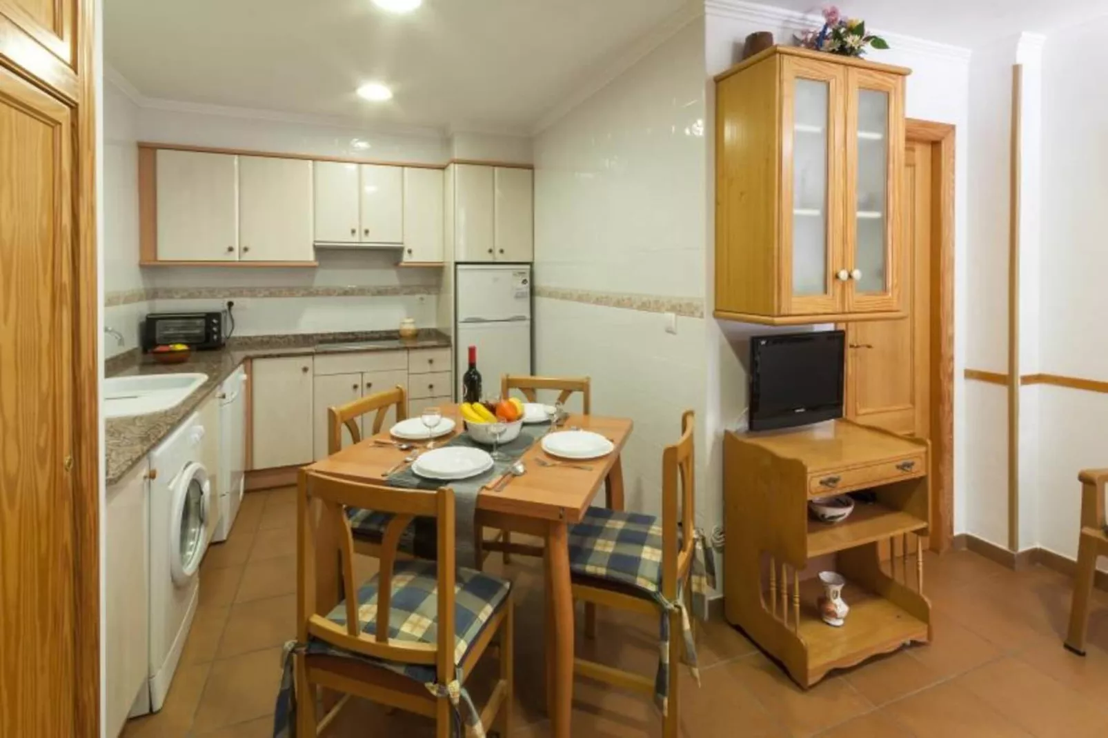 Comtessa-Dining room
